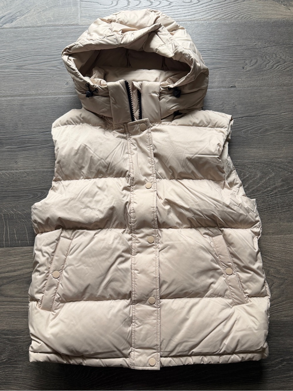 Quince Responsible Down Puffer Vest NWT M Medium Oatmilk